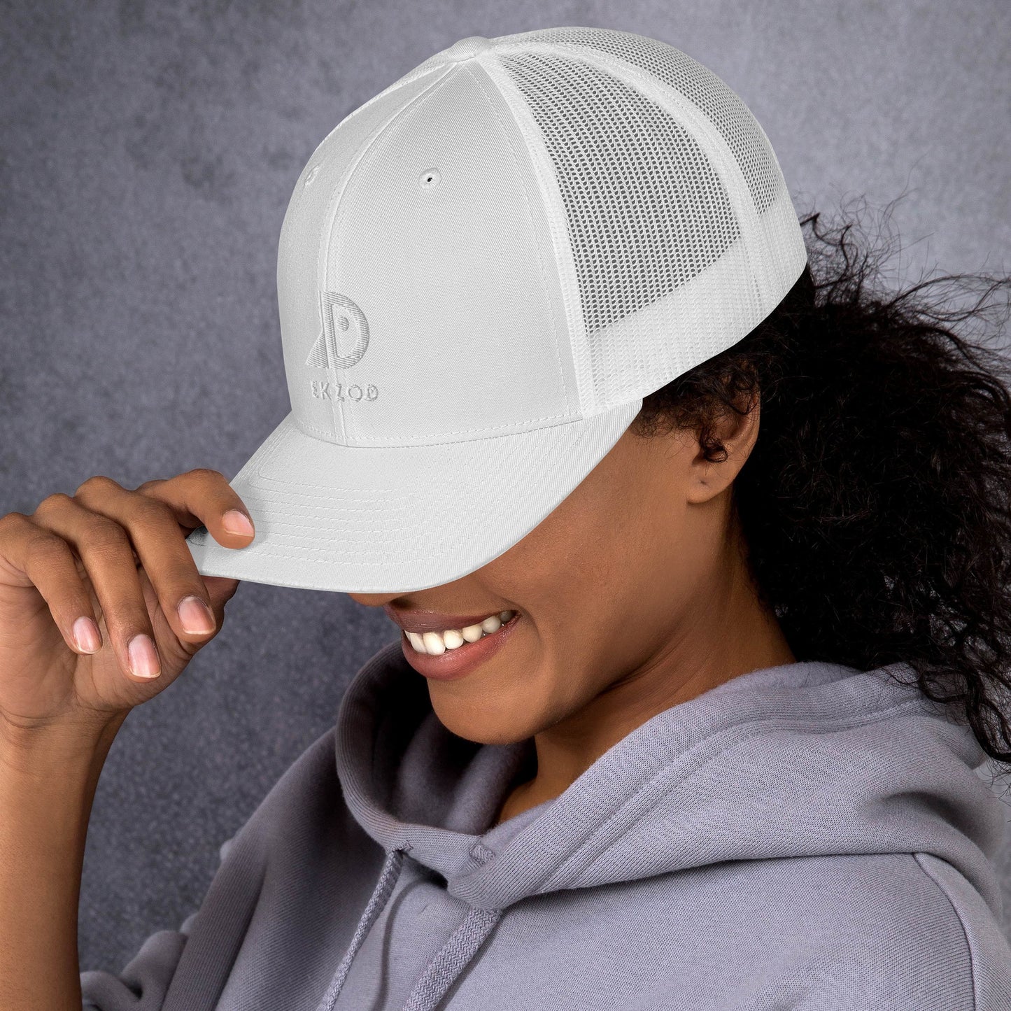 Casquette Trucker brodée (blanc)