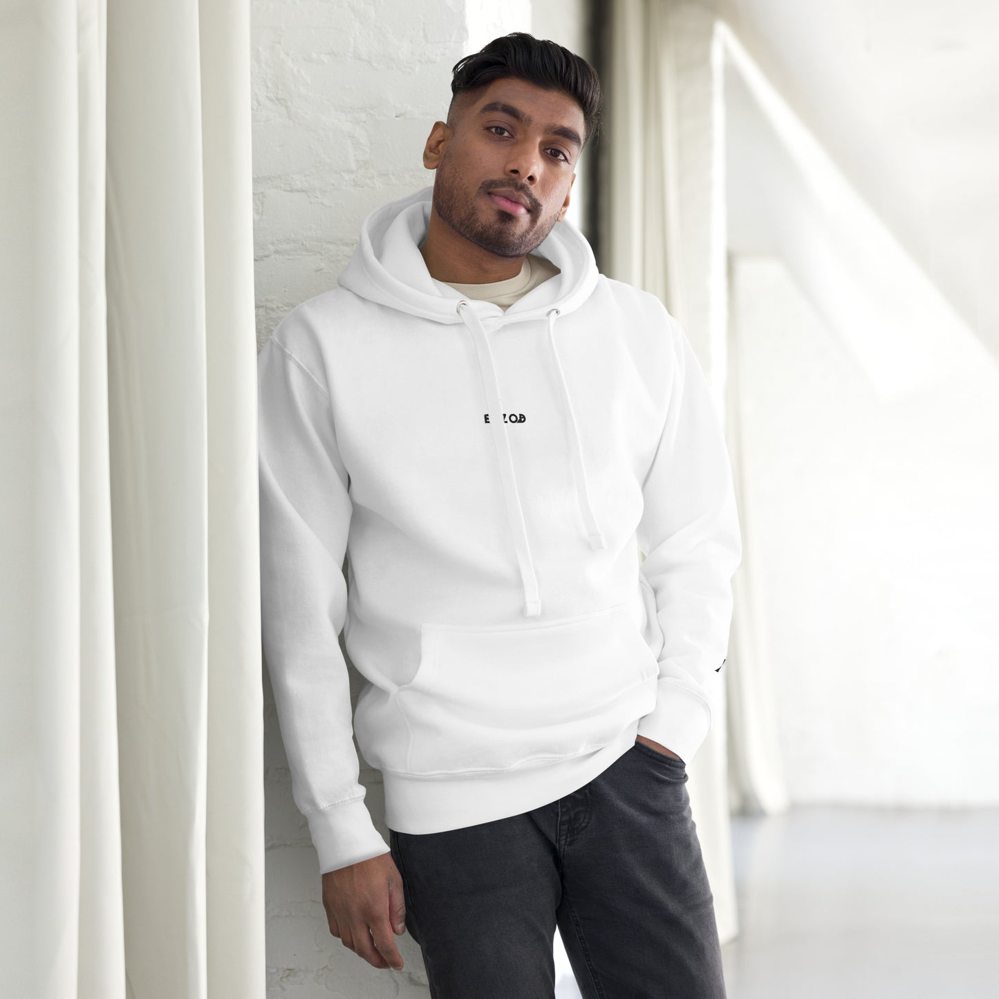 Hoodie Océan brodé premium (blanc unisexe)